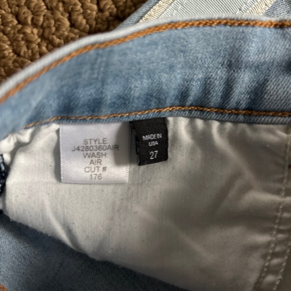 Veronica Beard flare, kick jeans, style: Carly - Picture 4 of 8